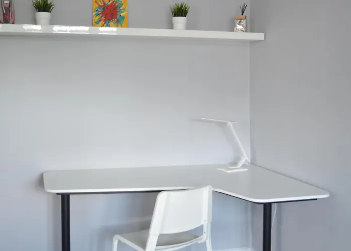 Silesia Park - Free Parking - Easy Check-in